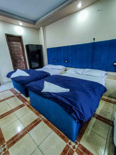Hotel Happy Days Pyramids View