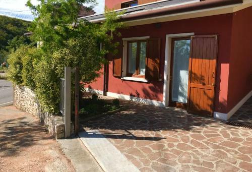 Cris Apartments