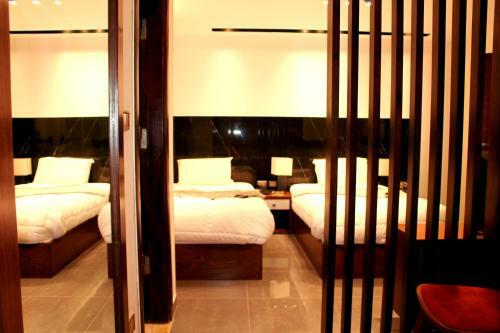 New Pyramids Eyes Hotel