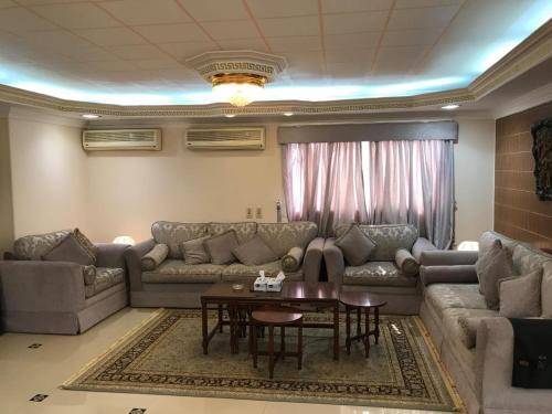 Luxury Apartment In Mohandesin ??? ????? ??????? ?? ?????????