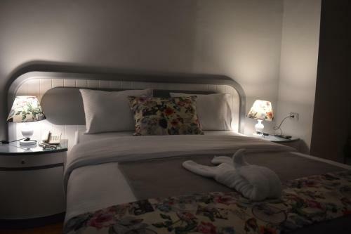 Columbia Sky City Hotel