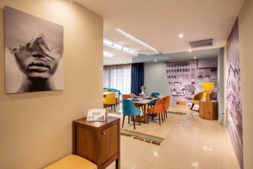 Apartamento Waterfront Designer 2br W Pool Access - 5 Min To Airport