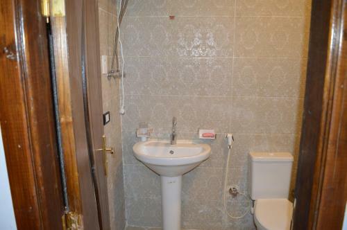 Bed & Breakfast Pyramids Stone