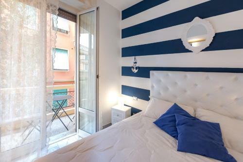 Hostal Ora Blu Guest House