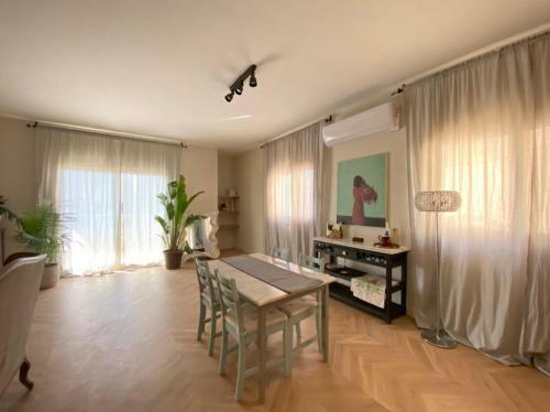 Serviced Apartment