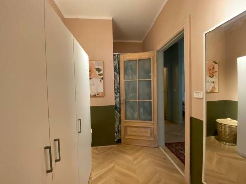 Serviced Apartment