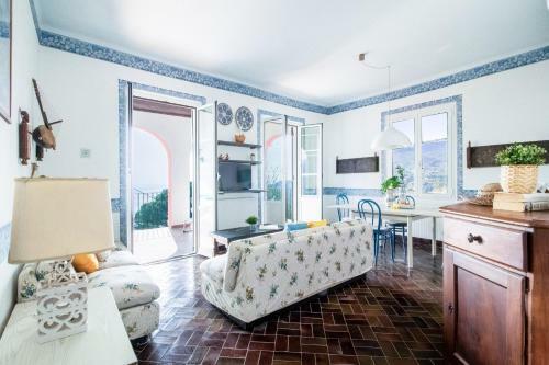 Olga Sea View Apartment