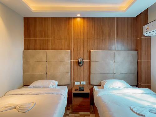Nine Pyramids View Hotel