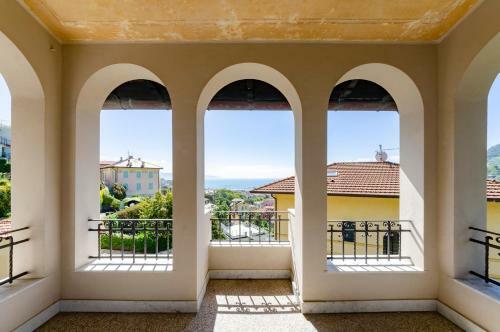 Altido Royal Villa With Orange Tree Garden And Seaview