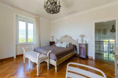Altido Royal Villa With Orange Tree Garden And Seaview