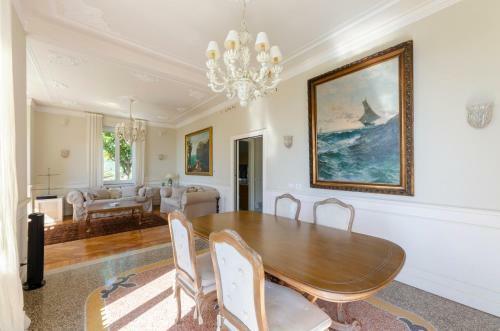 Altido Royal Villa With Orange Tree Garden And Seaview