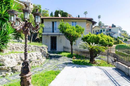 Altido Royal Villa With Orange Tree Garden And Seaview
