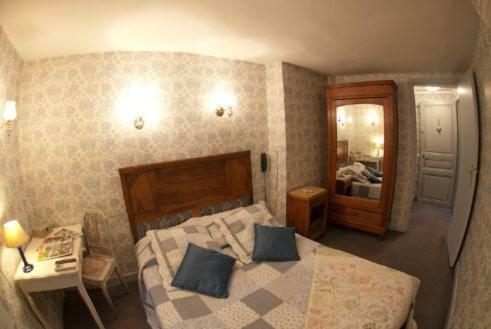 Hotel Le Coq D'or