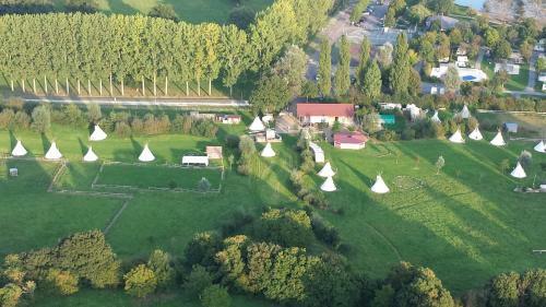 Les Tipis Du Bonheur De Vivre