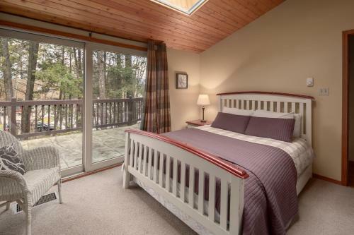 Falcon Cabin
