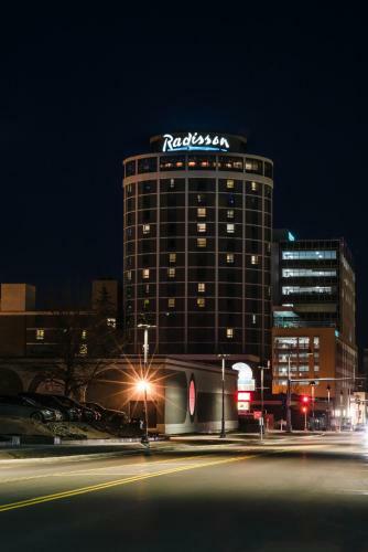 Radisson Hotel Duluth-harborview