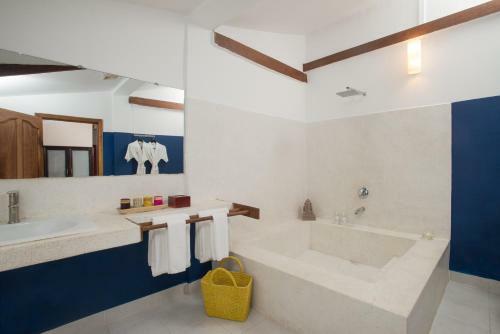 Villa Langka Hotel & Restaurant