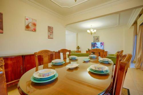 Elegant Bright & Cozy Apartment Near Downtown Mall