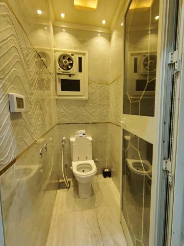 Al Mazyona Apartment Comfortable And Spacious, Suitable For Families