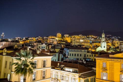 Apartamento Mansarda Moderna In Corso Mombello