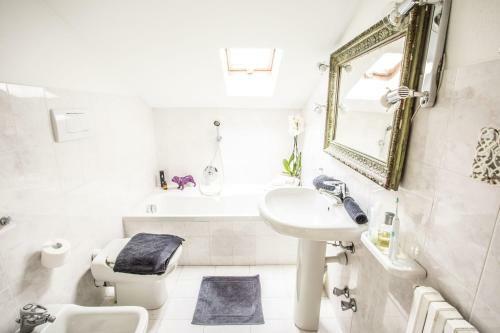 Apartamento Mansarda Moderna In Corso Mombello