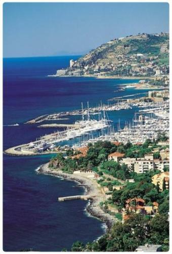 Apartamento Housesanremo