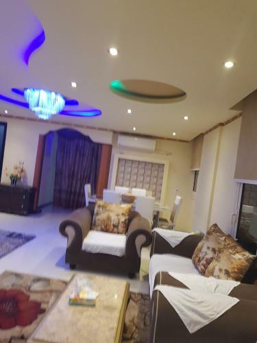 Az Apart Almohandesin
