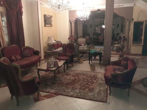 Hostal Kenzy Guest House