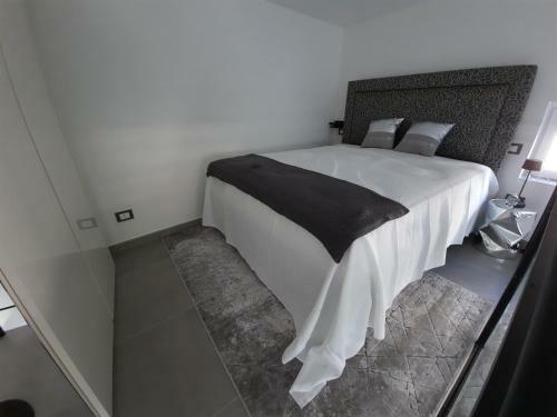 Hostal Palms Luxury Suites Sanremo