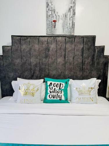 Villa Luxe And Lavish Furnished Homes