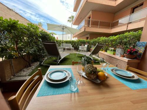 Apartamento Baia Sole Suite-con Piscina E Giardino
