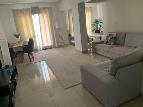 Apartment Near Pyramids And Malls