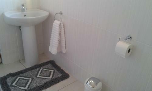 Hostal @home Bnb