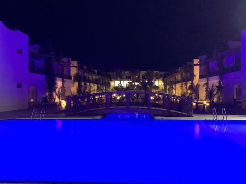 Hotel Panda Resort