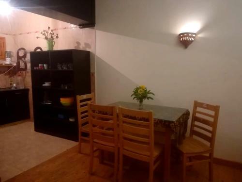 Hostal Manta House