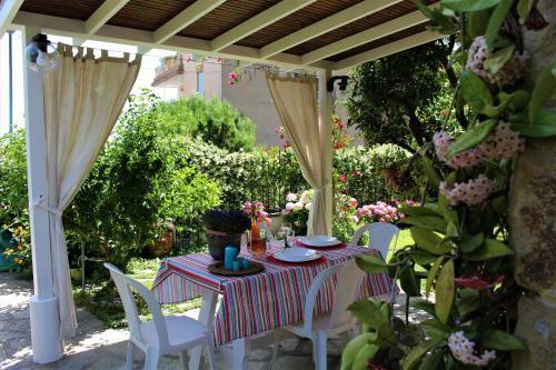 Apartamento Comodo Con Giardino E Patio