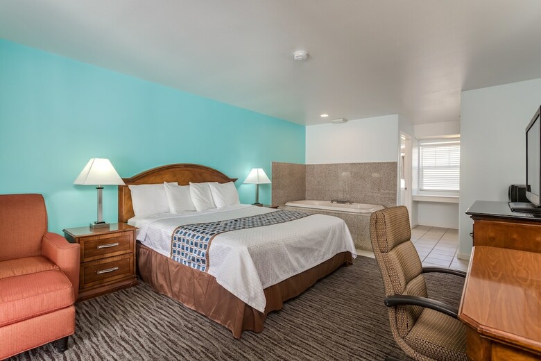 Pacifica Beach Hotel