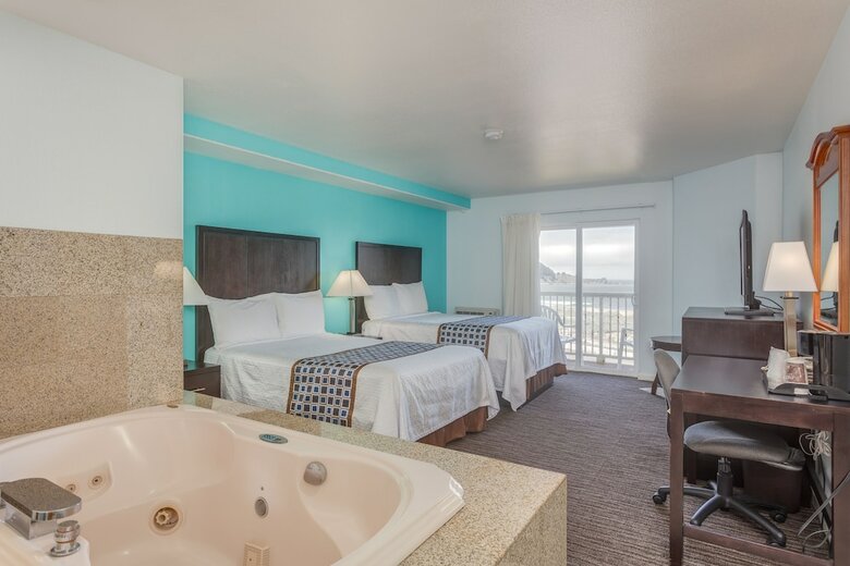 Pacifica Beach Hotel