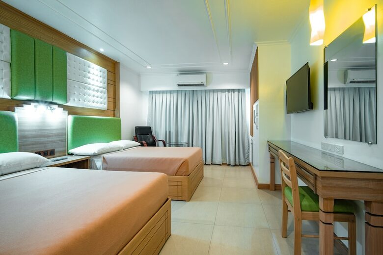 Paladin Hotel