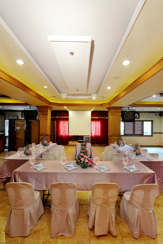 Paladin Hotel