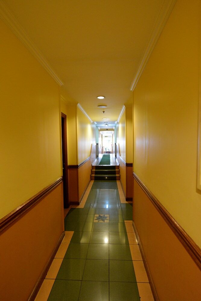 Paladin Hotel