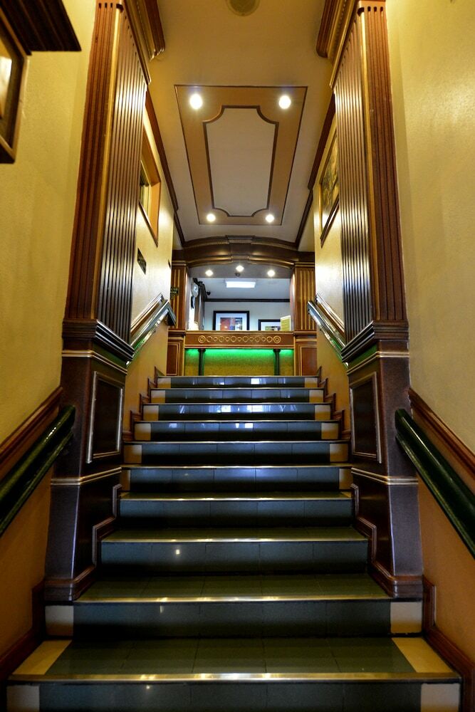 Paladin Hotel
