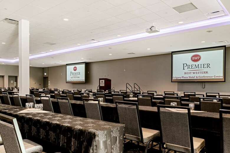 Coast Plaza Hotel And Conference Center