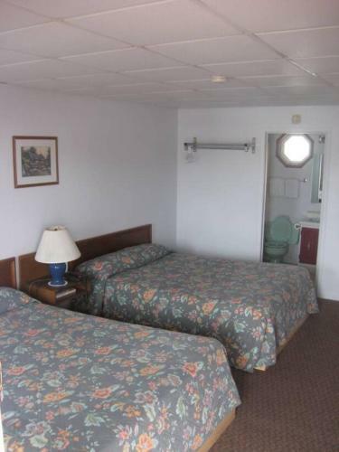 Summerside Motel & Cottages