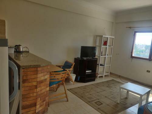 Bluehole Plaza Cozy Seaview Apartment