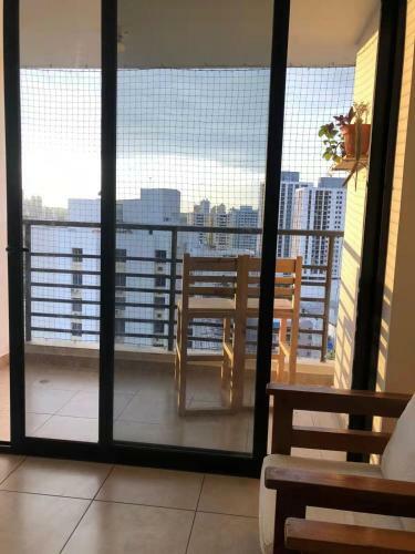 C�lida Habitaci�n En C�ntrico Edificio Con Piscina Y Gimnasio
