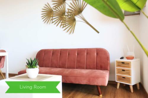 Hidden Gem Apartment With Swimming Pool