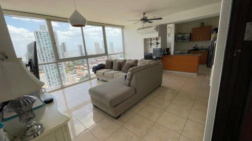 Hermoso Apartamento, En El Centro De La Ciudad