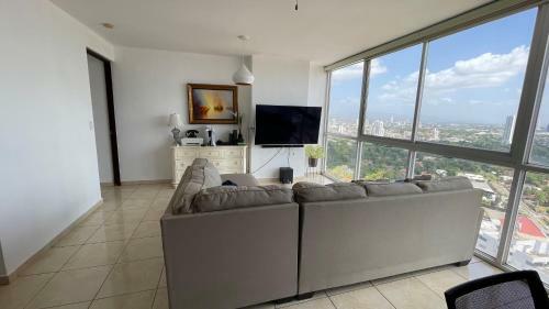 Hermoso Apartamento, En El Centro De La Ciudad