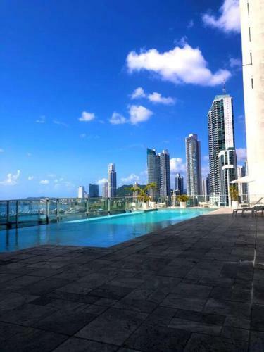 Extremely Beautiful City View Central Apartment